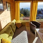 Chalet Podbucznik 3 Leskowiec *